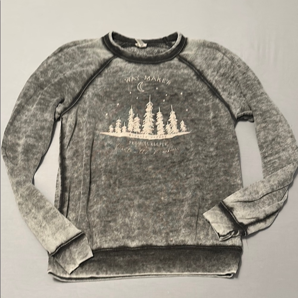Gray Graphic Sweatshirt